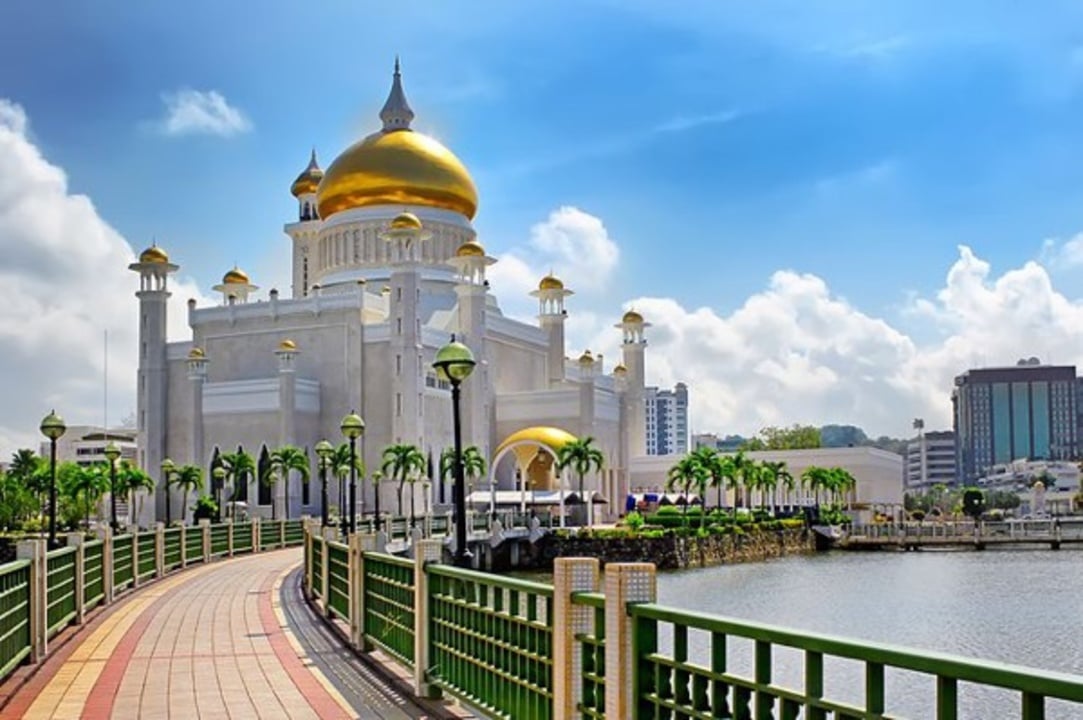 Brunei Darussalam, có ai đợi tôi không?