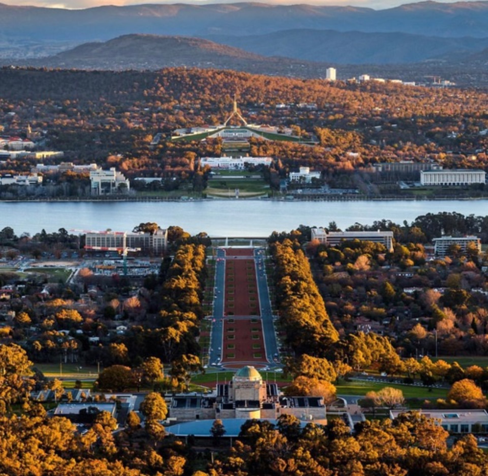 SHORT BREAK TO CANBERRA