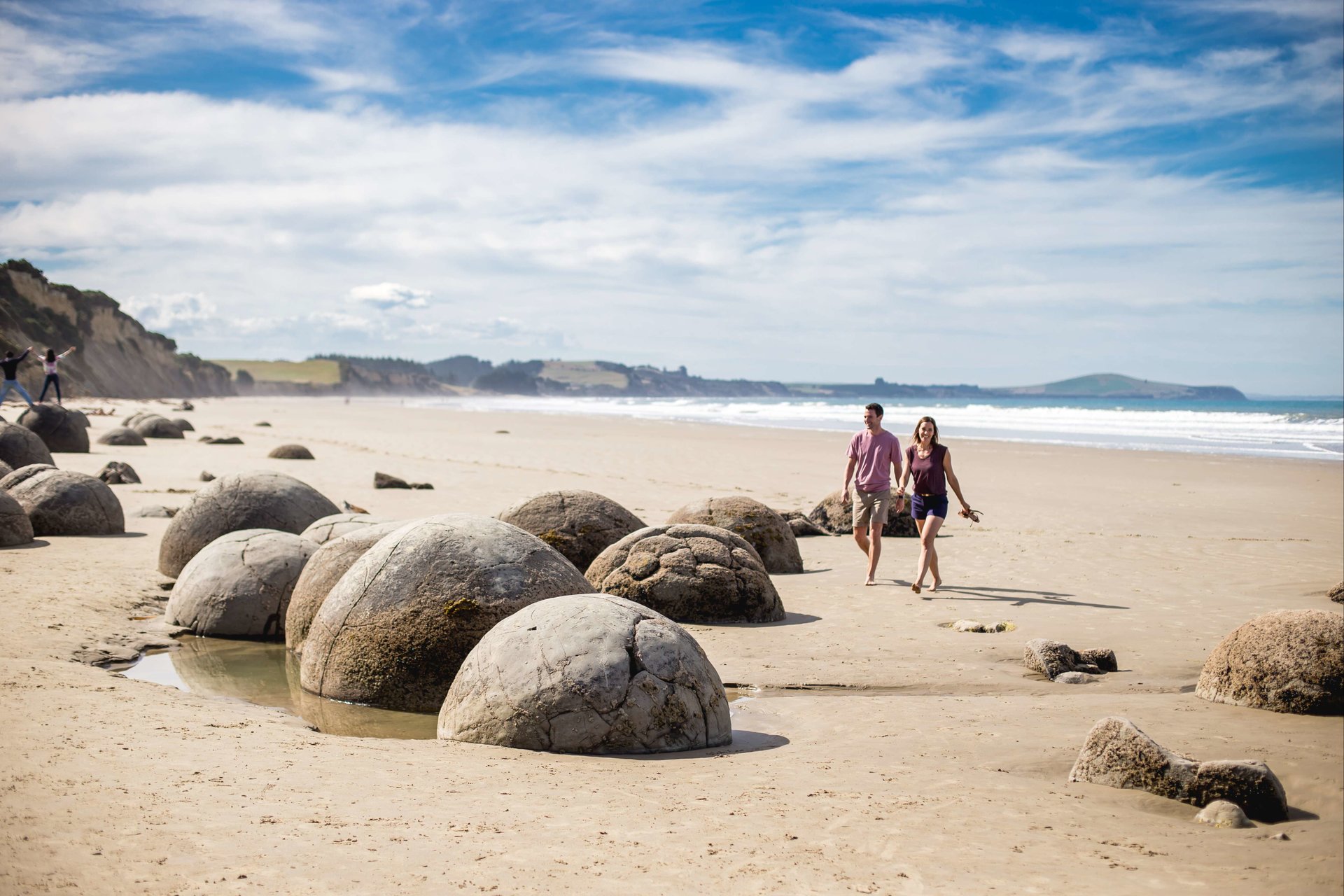 Nature and Nightlife in Lower South Island 