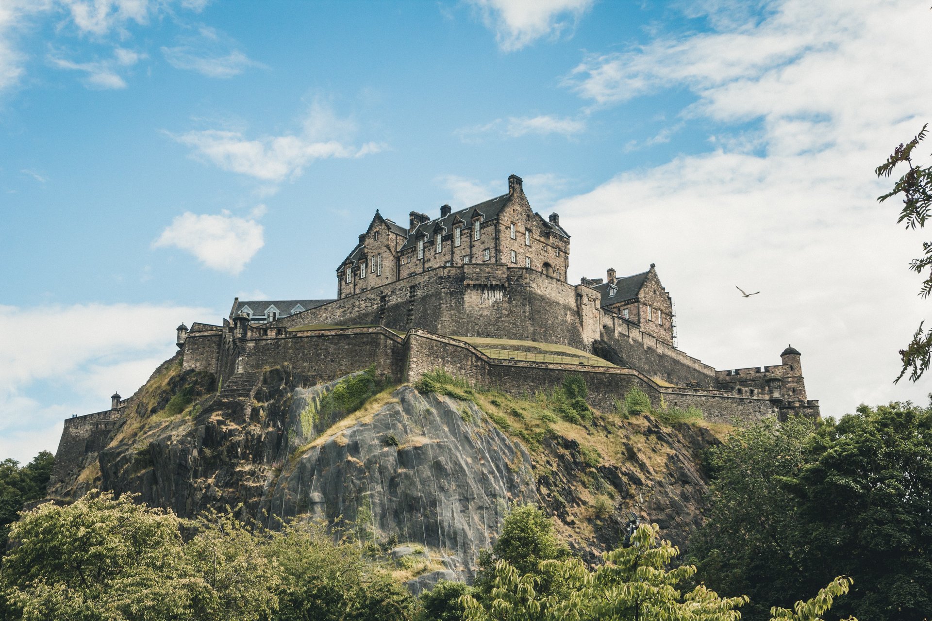 A traveller’s guide to the Scottish capital of Edinburgh. 