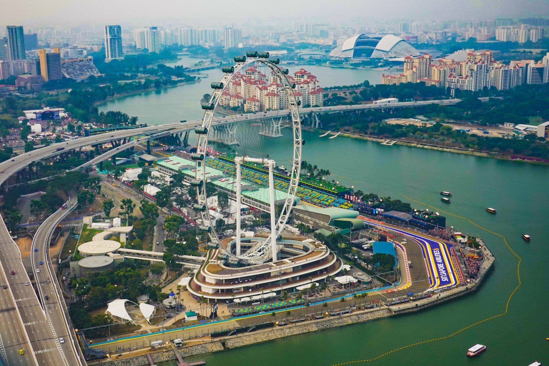 Đi Singapore chơi đâu? Choáng ngợp khi lạc vào Gardens by The Bay