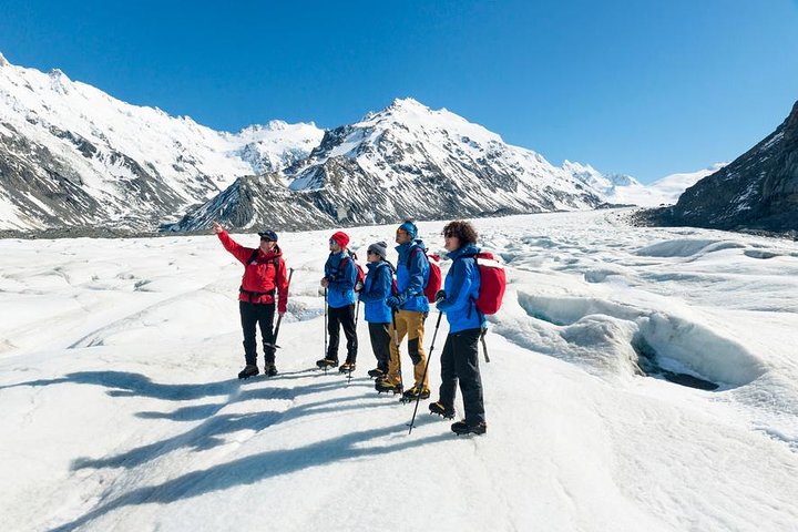 The Adventurer: Tasman Glacier Heli-hike