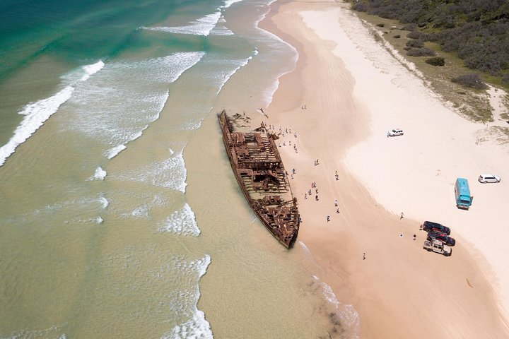 K'gari (Fraser Island) Explorer 2-Day Tour