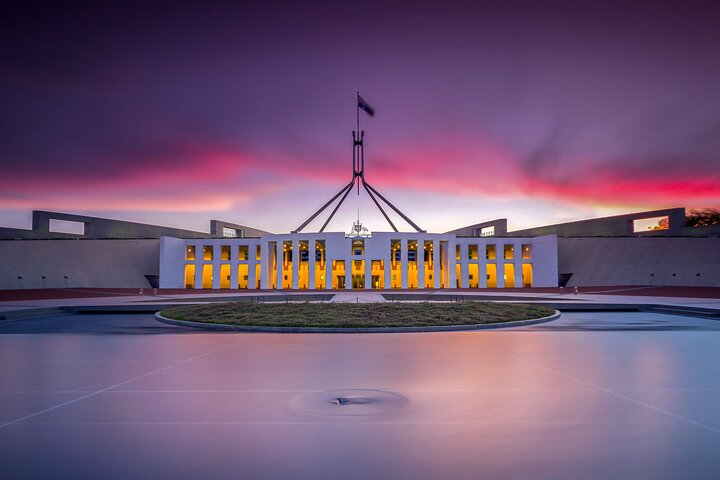 Discover Pearls of Canberra - Private Walking Tour