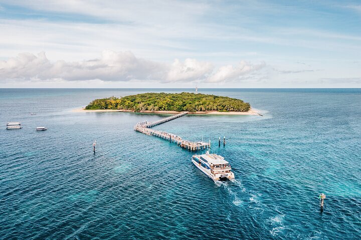 Snorkelling and Glass Bottom Boat at Green Island from Cairns