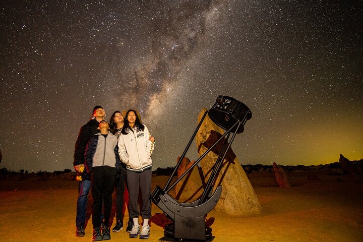 Pinnacles Desert Sunset Stargazing Tour