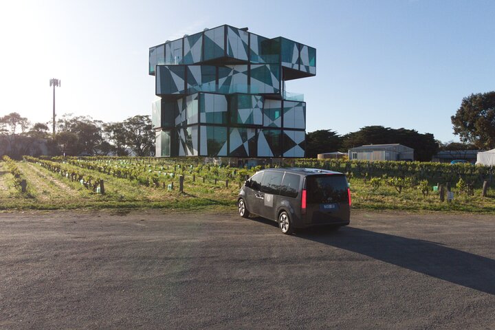 Full day Wine Tour transport in McLaren Vale