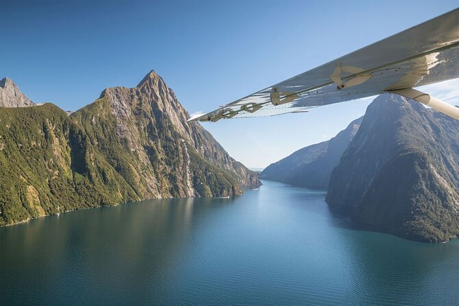 Premium Milford Sound Tour Including Cruise, Flight & Lunch