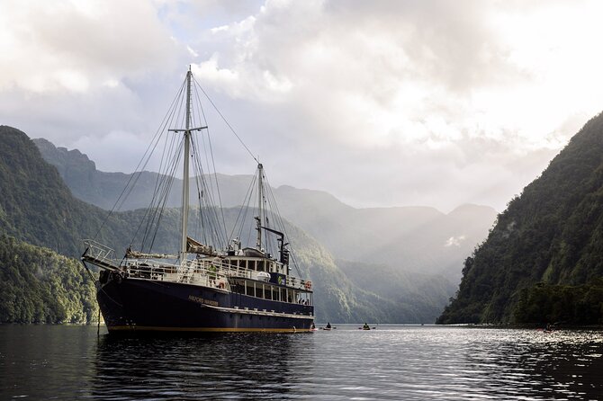 Doubtful Sound Overnight Cruise